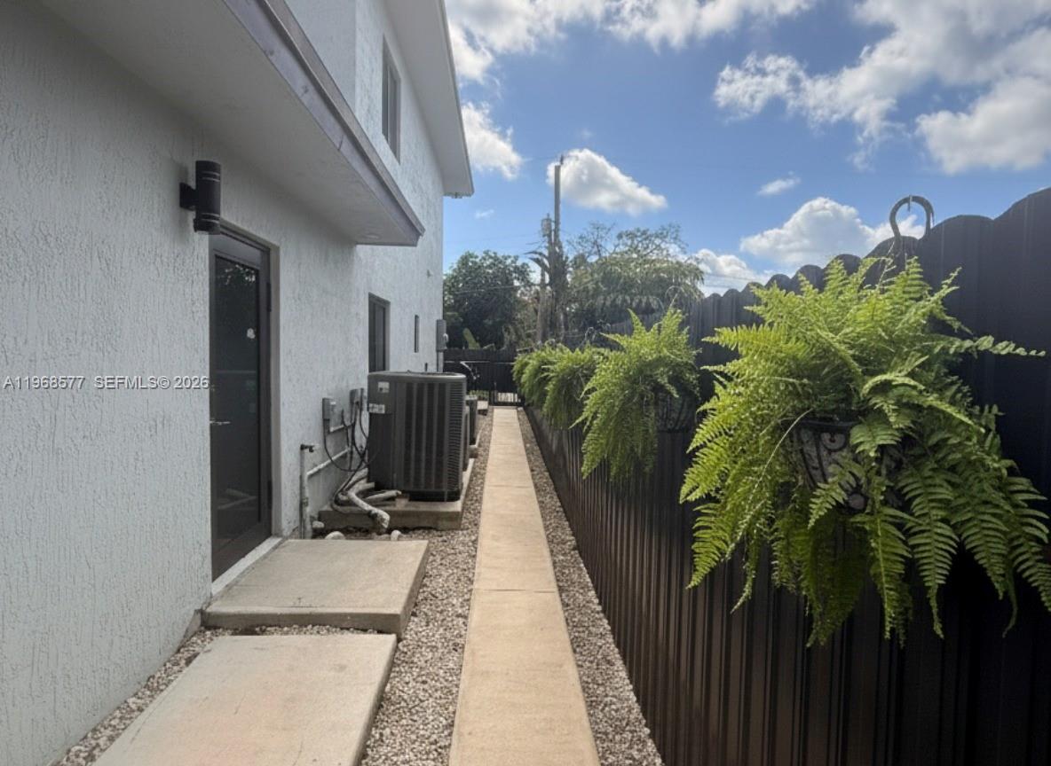 1720 Northwest 110th Terrace, Unit B Miami, FL 33167 - Photo 12 of 14