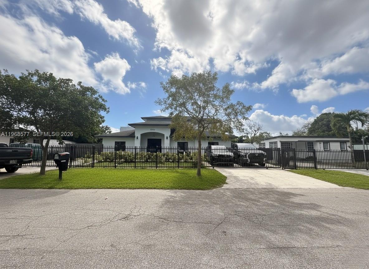 1720 Northwest 110th Terrace, Unit B Miami, FL 33167 - Photo 13 of 14