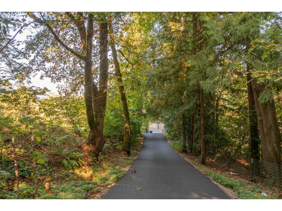 15895 South Hattan Road Oregon City, OR 97045 - Photo 28 of 43