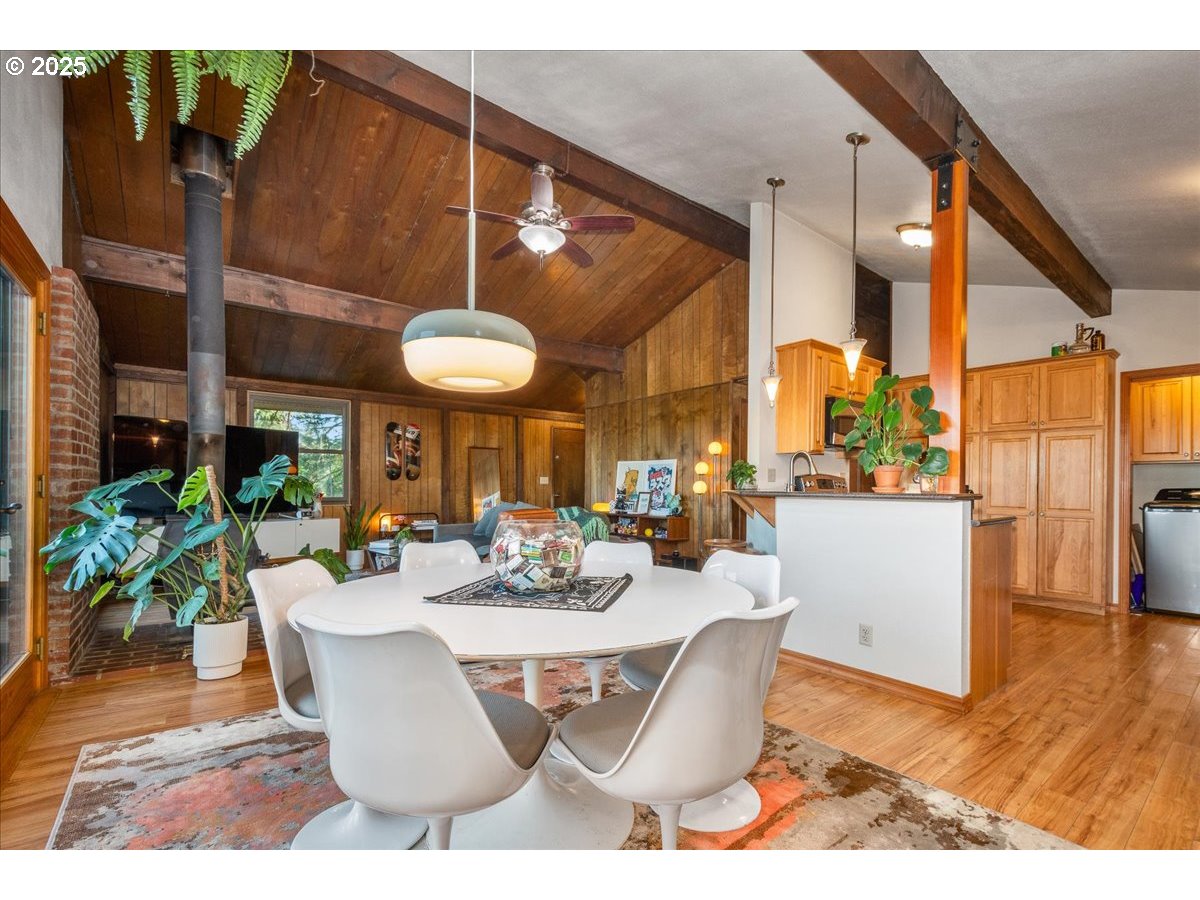 15895 South Hattan Road Oregon City, OR 97045 - Photo 9 of 43