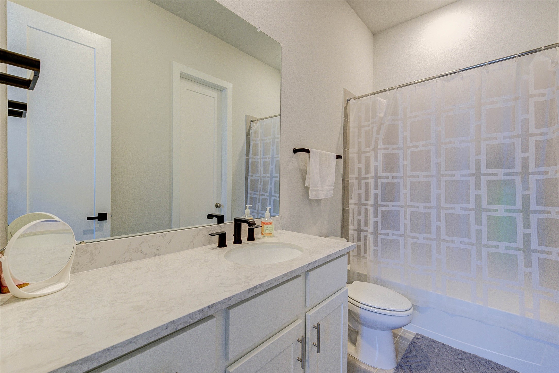 4822 Nolan Ridge Court Sugar Land, TX 77479 - Photo 12 of 45