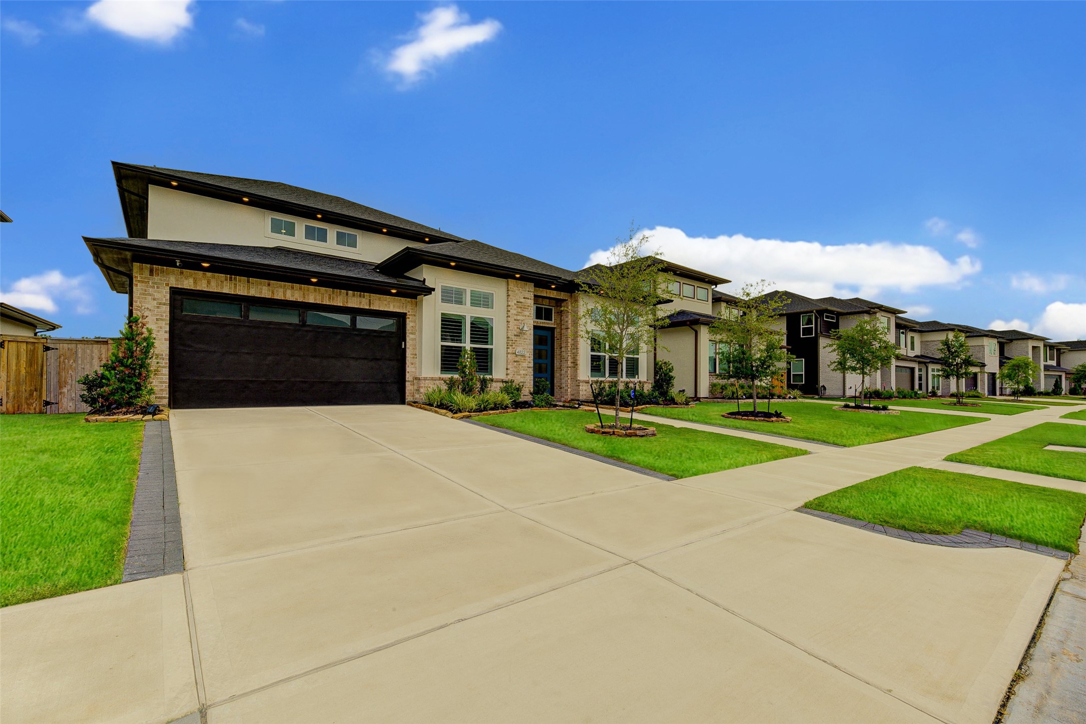 4822 Nolan Ridge Court Sugar Land, TX 77479 - Photo 2 of 45