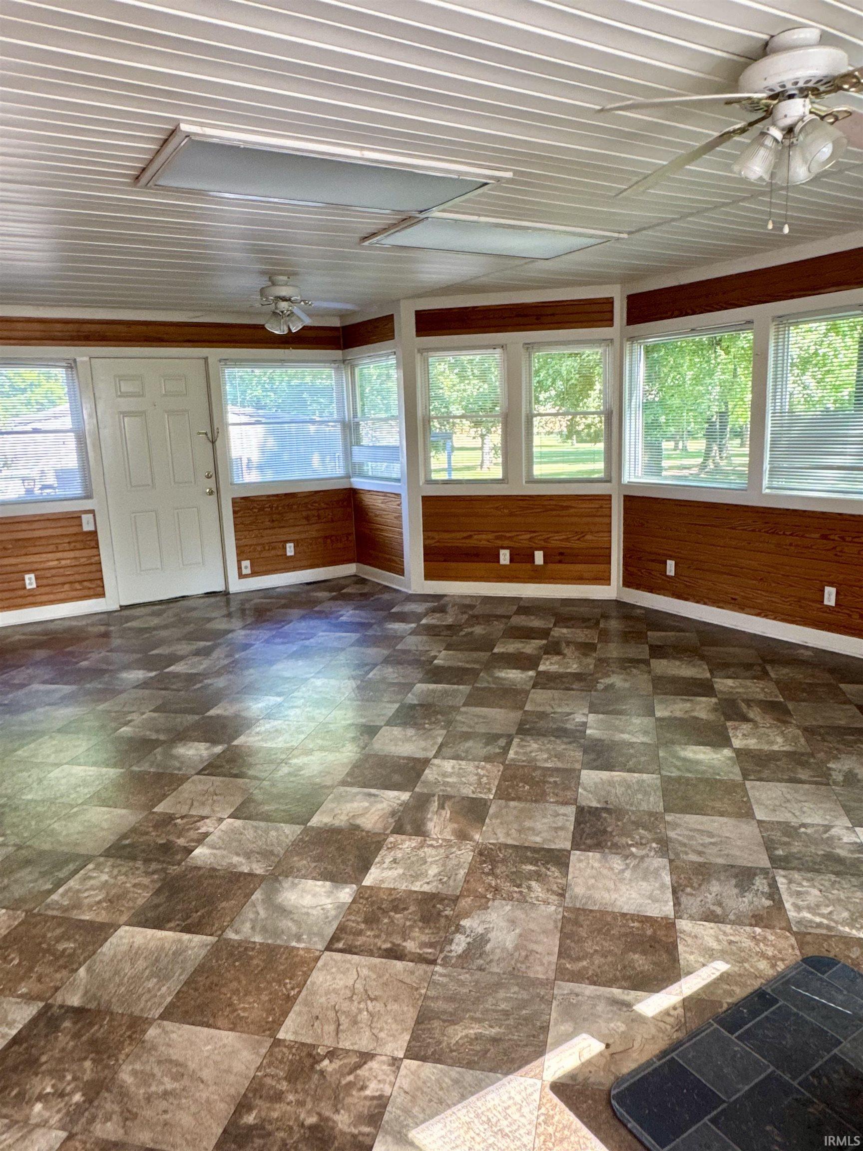 3317 West Base Road Rockport, IN 47635 - Photo 14 of 25