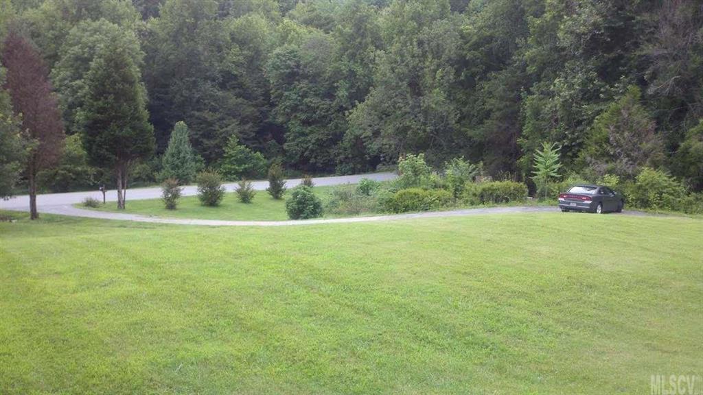 6024 Willowbottom Road Hickory, NC 28602 - Photo 3 of 16 Gallery Image 3