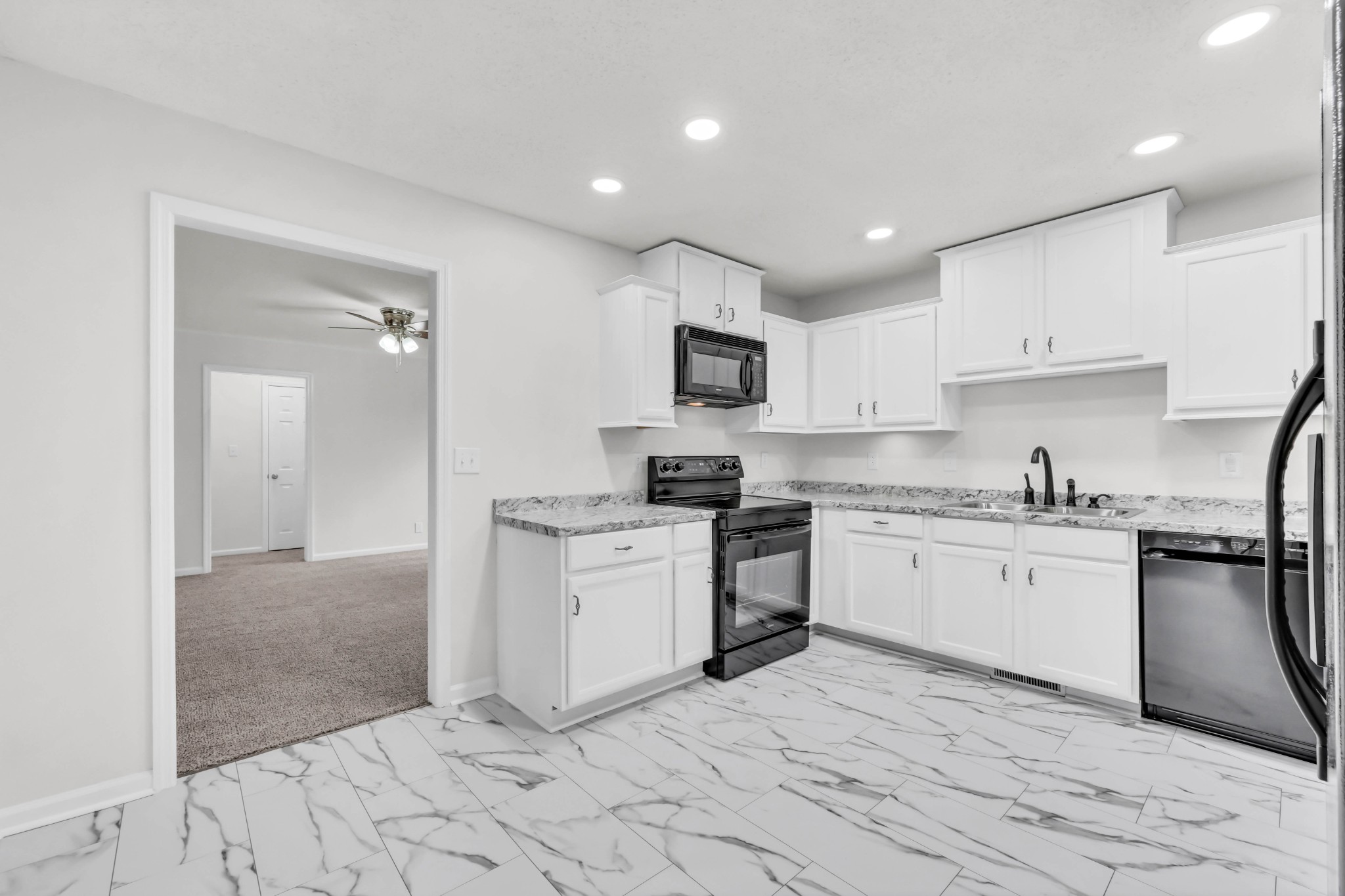 260 Cheshire Road Clarksville, TN 37043 - Photo 17 of 44 Gallery Image 17