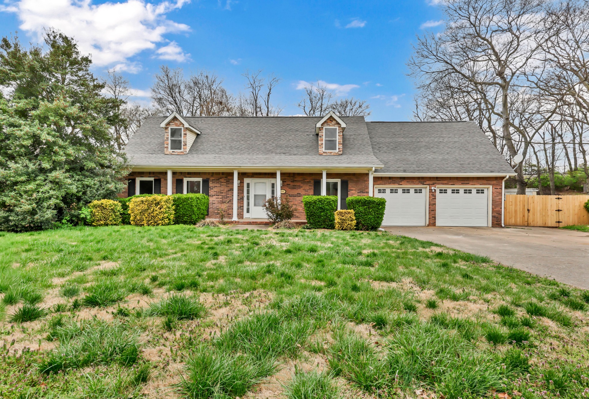 260 Cheshire Road Clarksville, TN 37043 - Photo 3 of 44 Gallery Image 3