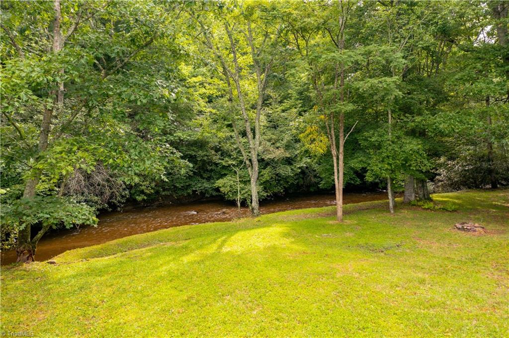 Tbd Grandview Drive Sparta, NC 28675 - Photo 3 of 16