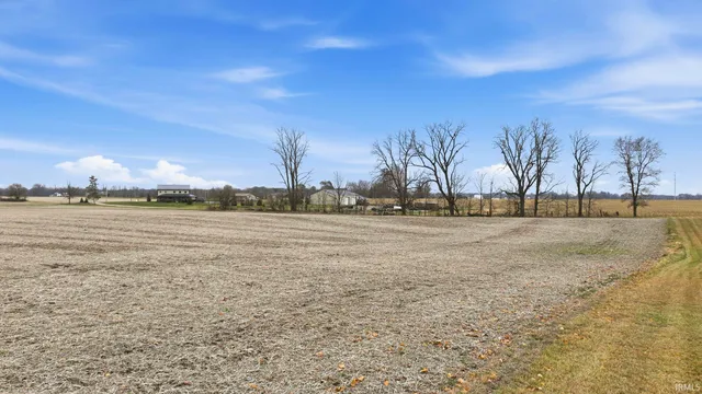 $325,000 | 3219 West Shoaff Road, Huntertown, IN 46748