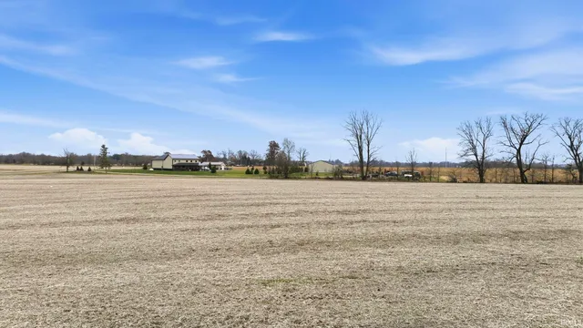 $325,000 | 3219 West Shoaff Road, Huntertown, IN 46748