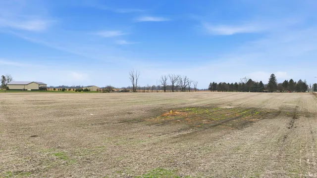 $325,000 | 3219 West Shoaff Road, Huntertown, IN 46748