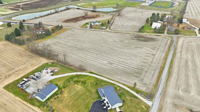 $325,000 | 3219 West Shoaff Road, Huntertown, IN 46748