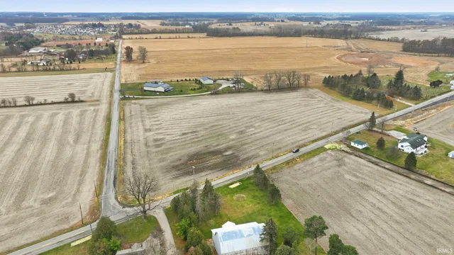 $325,000 | 3219 West Shoaff Road, Huntertown, IN 46748