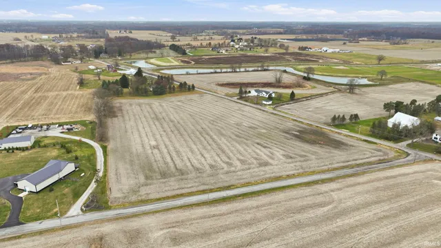 $325,000 | 3219 West Shoaff Road, Huntertown, IN 46748