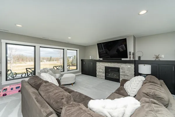 $1,240,000 | 5044 Riley Lane Southwest, Rochester, MN 55902