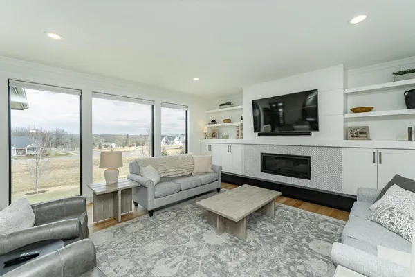 $1,240,000 | 5044 Riley Lane Southwest, Rochester, MN 55902