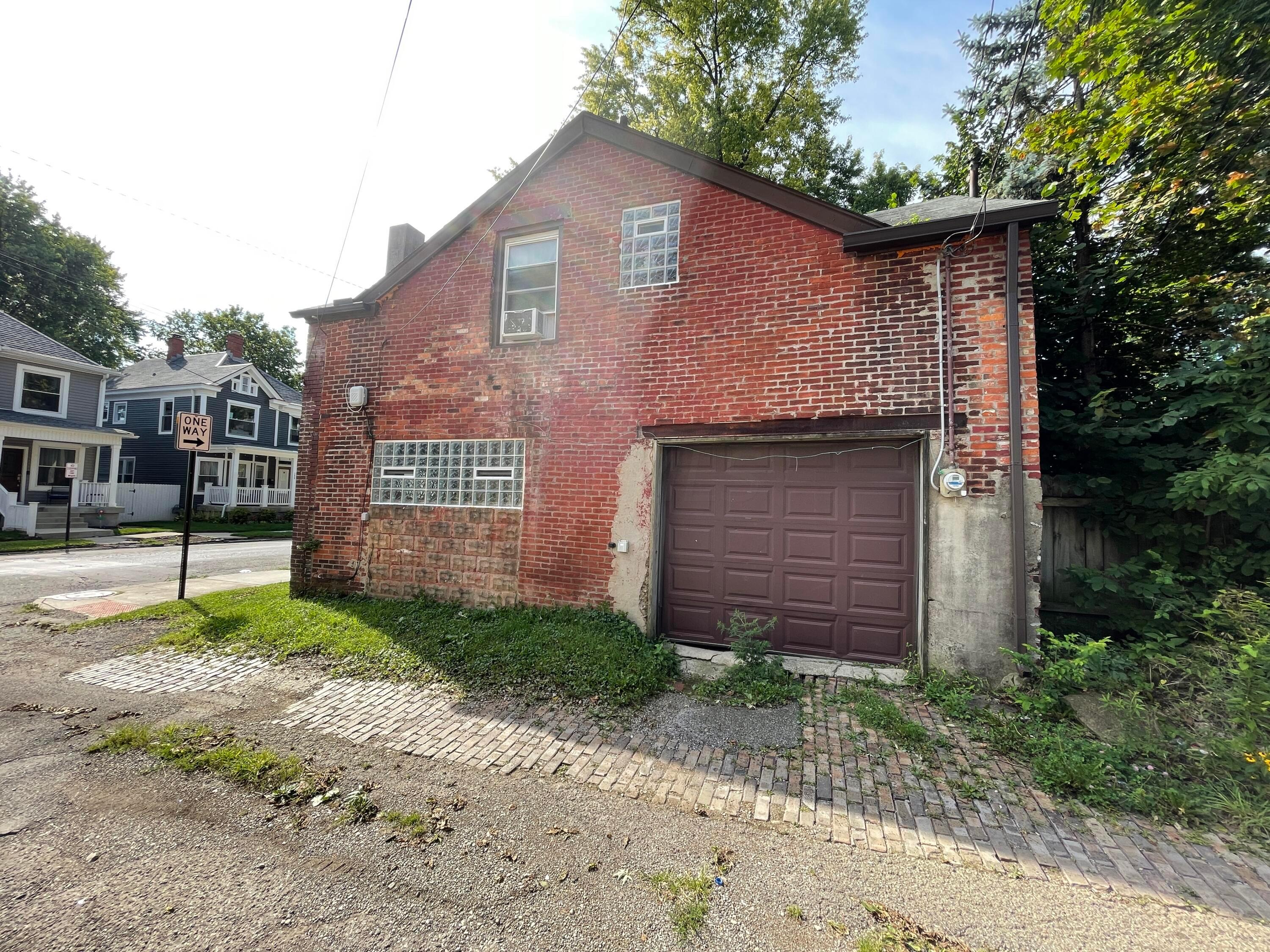 1462 Bryden Road Columbus, OH 43205 - Photo 46 of 53 IMG_3510