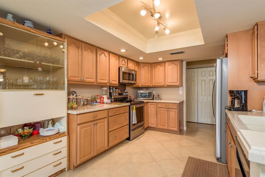 3413 Rochelle Court Clearwater, FL 33761 - Photo 10 of 29