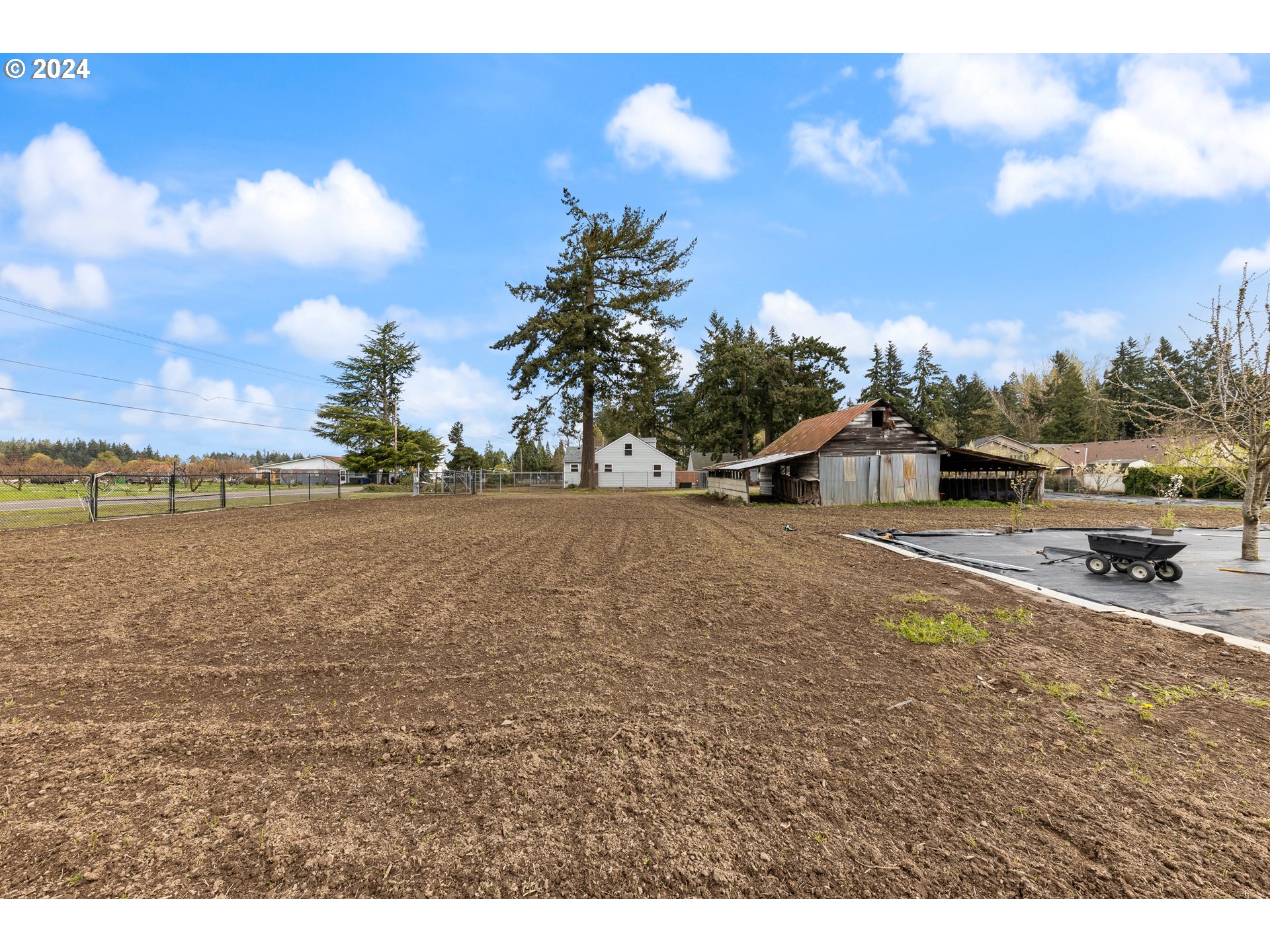 1620 Clear Lake Road Northeast Keizer, OR 97303 - Photo 16 of 45 Gallery Image 16