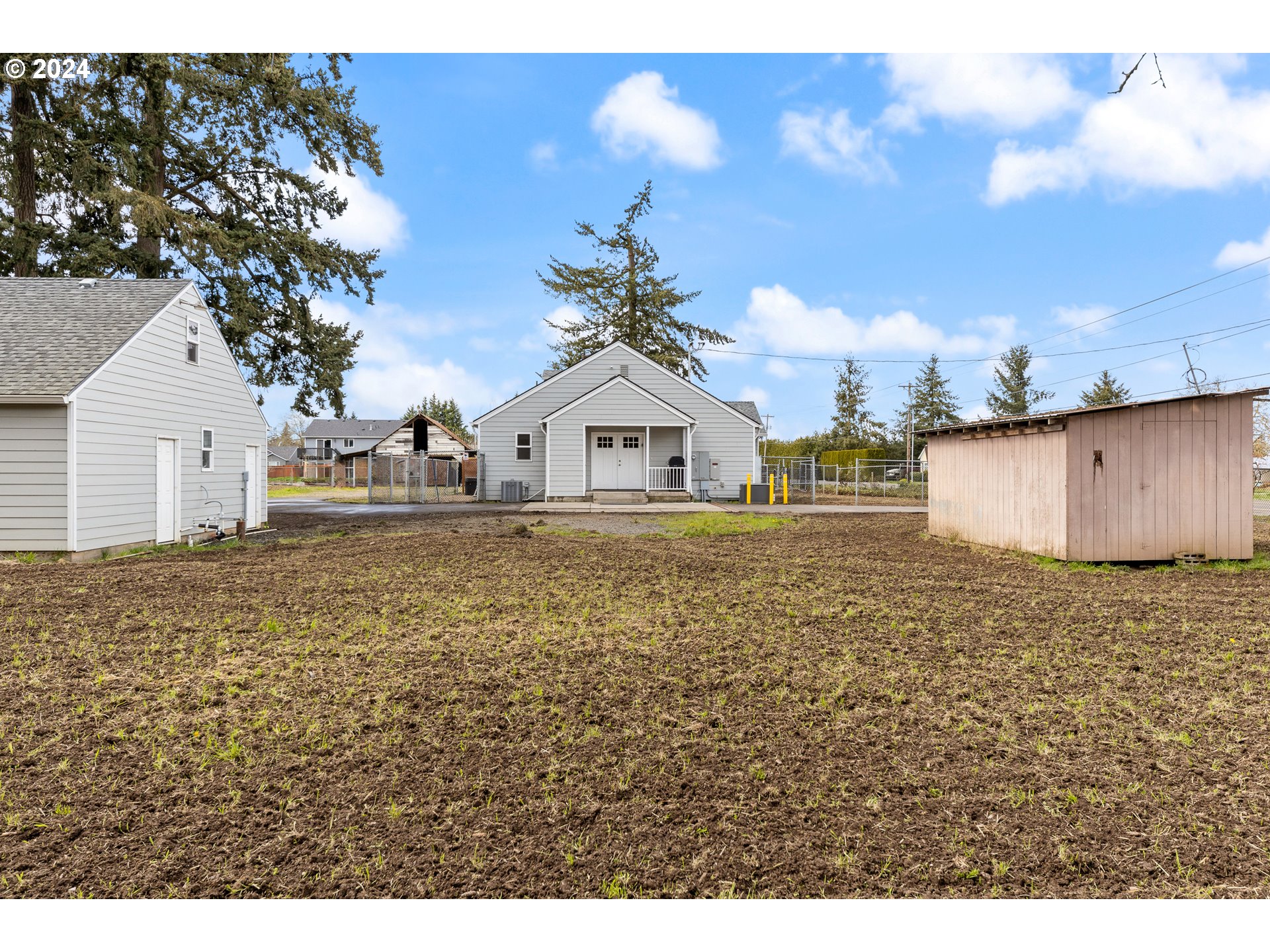 1620 Clear Lake Road Northeast Keizer, OR 97303 - Photo 18 of 45 Gallery Image 18