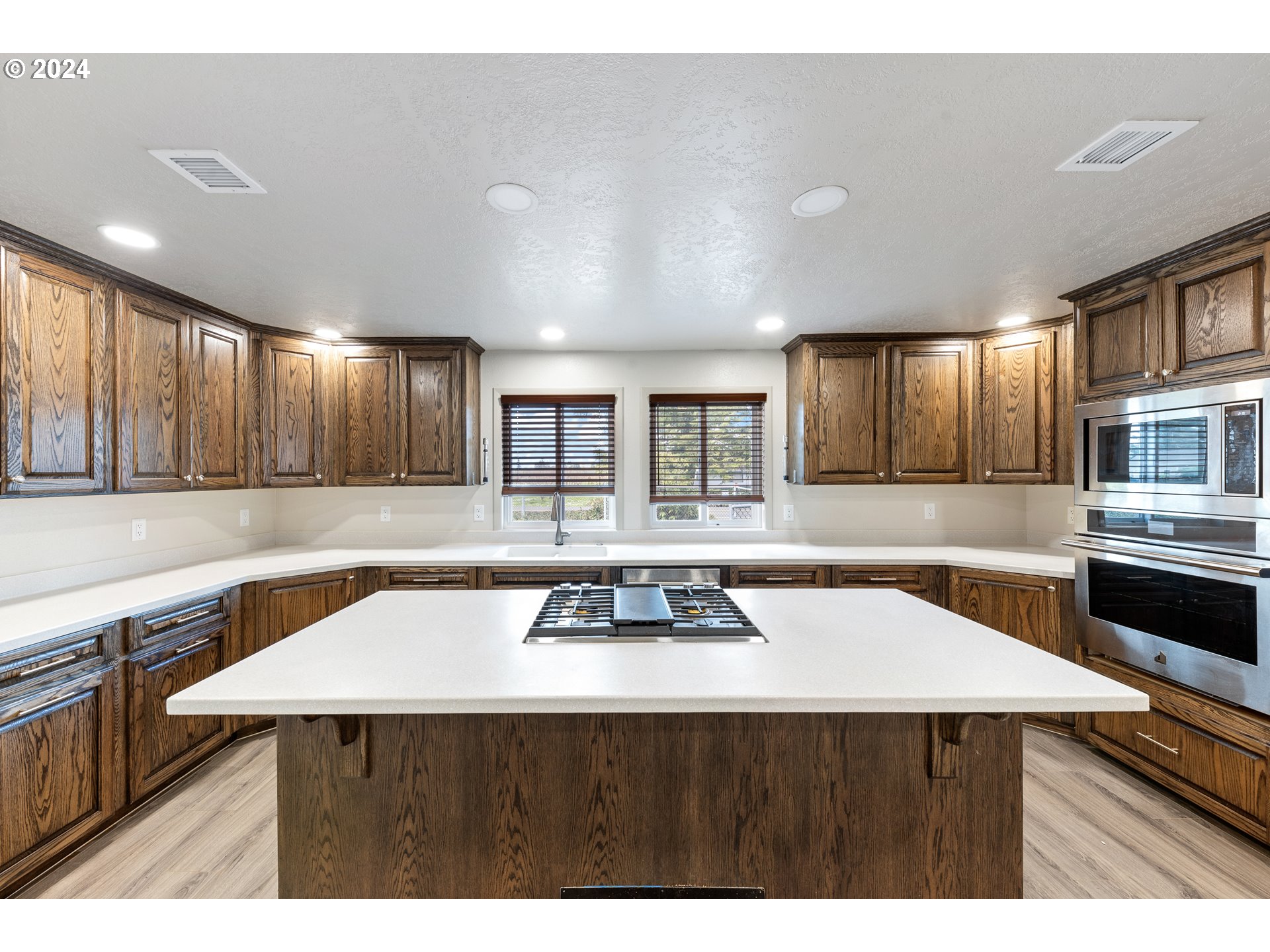 1620 Clear Lake Road Northeast Keizer, OR 97303 - Photo 30 of 45 Gallery Image 30