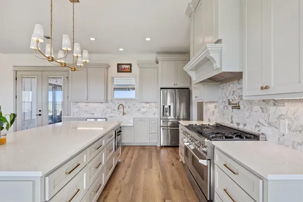 $1,100,000 | 700 Willow Moon Ranch, Crawford, TX 76638