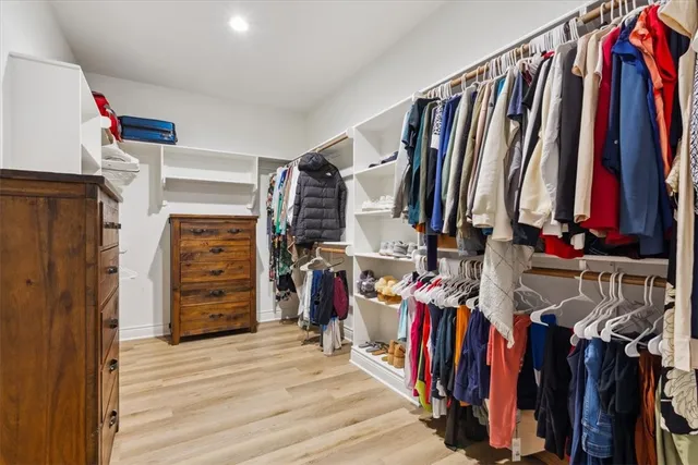 $1,100,000 | 700 Willow Moon Ranch, Crawford, TX 76638