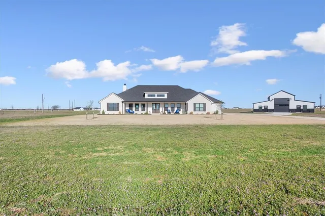 $1,100,000 | 700 Willow Moon Ranch, Crawford, TX 76638