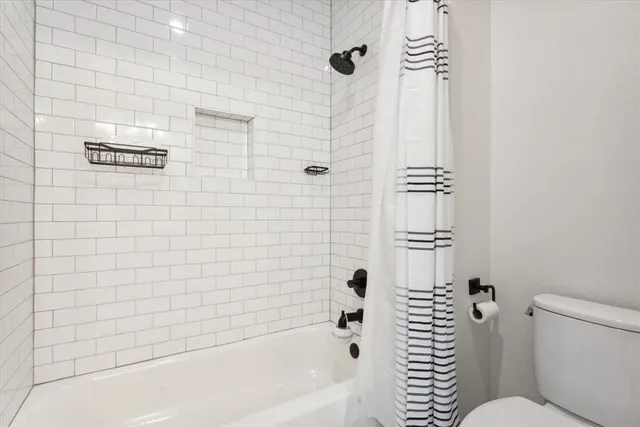 $1,100,000 | 700 Willow Moon Ranch, Crawford, TX 76638