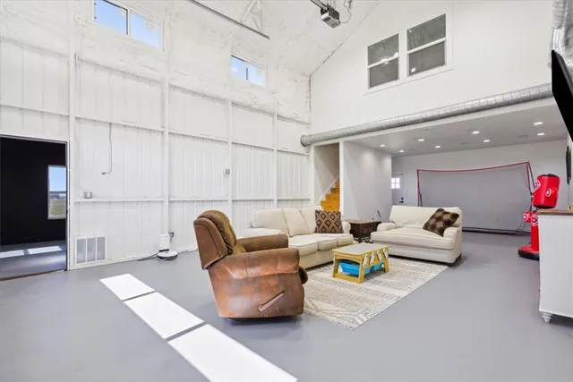 $1,100,000 | 700 Willow Moon Ranch, Crawford, TX 76638