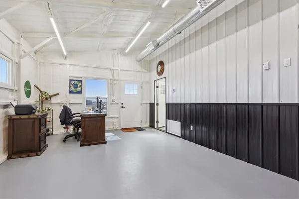 $1,100,000 | 700 Willow Moon Ranch, Crawford, TX 76638