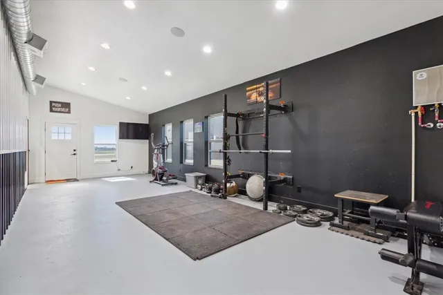 $1,100,000 | 700 Willow Moon Ranch, Crawford, TX 76638