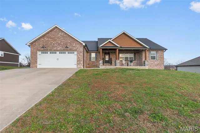 $549,000 | 2864 Clear Spring Place, Jackson, MO 63755