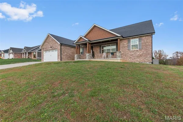 $539,900 | 2864 Clear Spring Place, Jackson, MO 63755