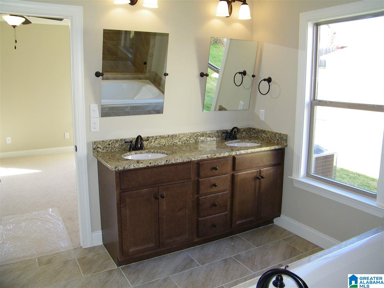 611 Round Road Alabaster, AL 35114 - Photo 22 of 45 Gallery Image 22