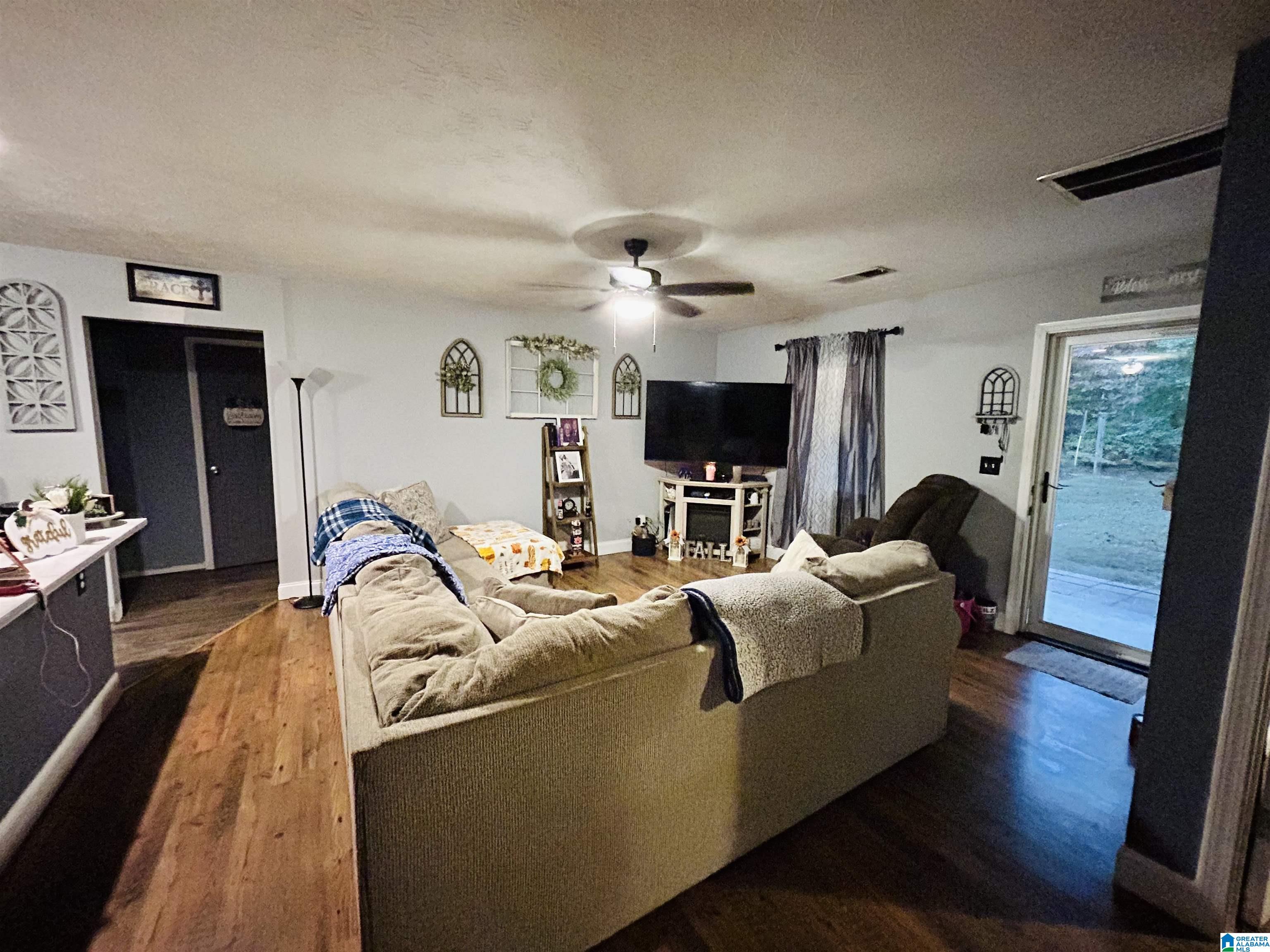 905 County Road 233 Fruithurst, AL 36262 - Photo 5 of 20