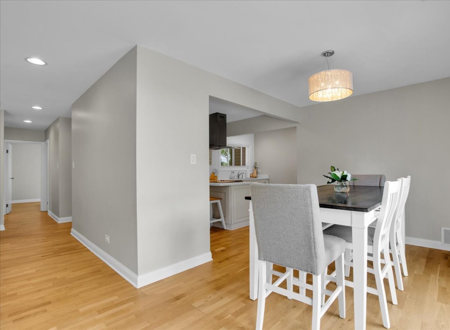 1755 Monticello Road Hoffman Estates, IL 60169 - Photo 9 of 34