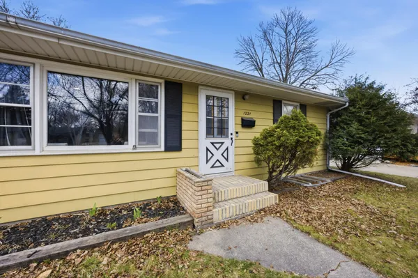 $235,000 | 1221 Elm Street South, Moorhead, MN 56560