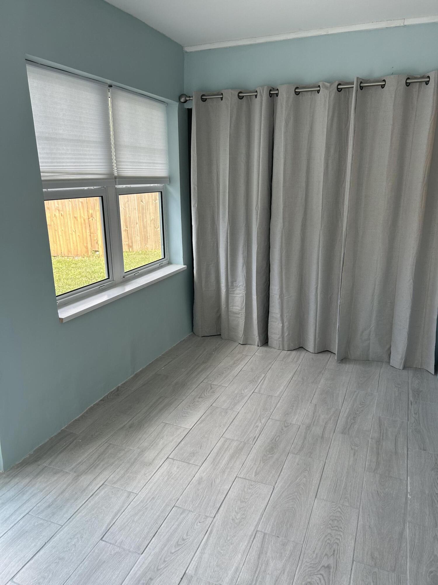 6110 Wolfe Street Jupiter, FL 33458 - Photo 7 of 8 IMG_2613