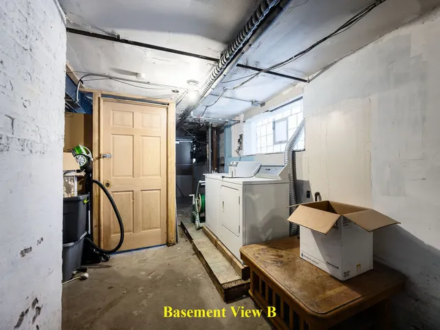 $840,000 | 6212 North Sacramento Avenue, Chicago, IL 60659