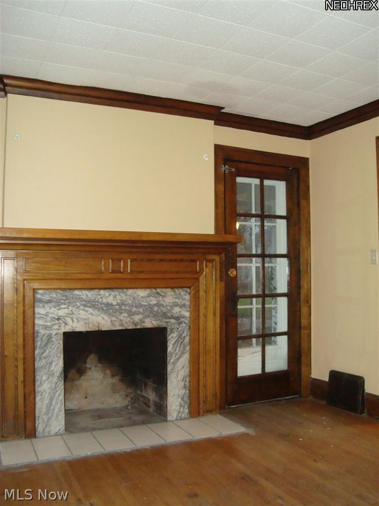 1642 Maple Road Cleveland Heights, OH 44121 - Photo 5 of 21 Living Room