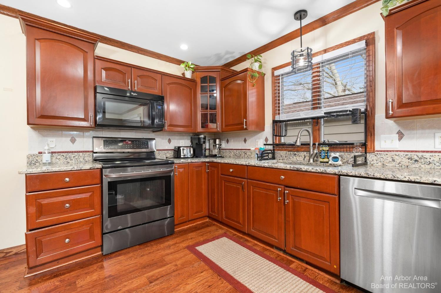 570 North Maple Road Ann Arbor, MI 48103 - Photo 14 of 58 Photo 14