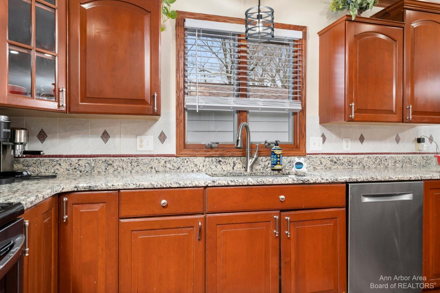 570 North Maple Road Ann Arbor, MI 48103 - Photo 16 of 58 Photo 16