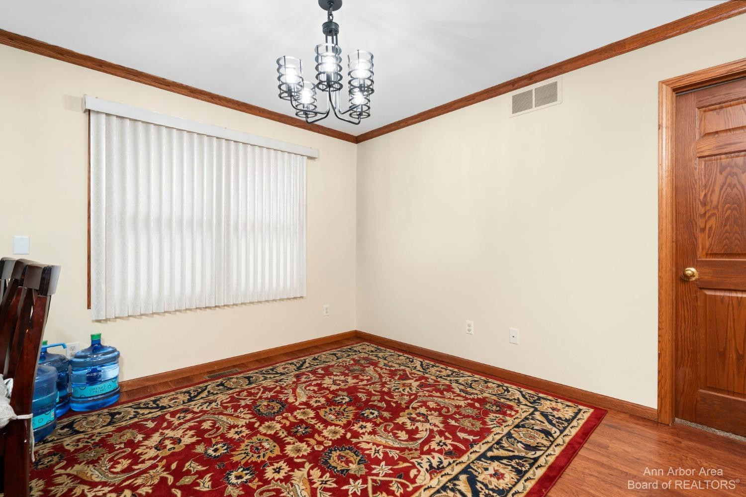 570 North Maple Road Ann Arbor, MI 48103 - Photo 19 of 58 Photo 19