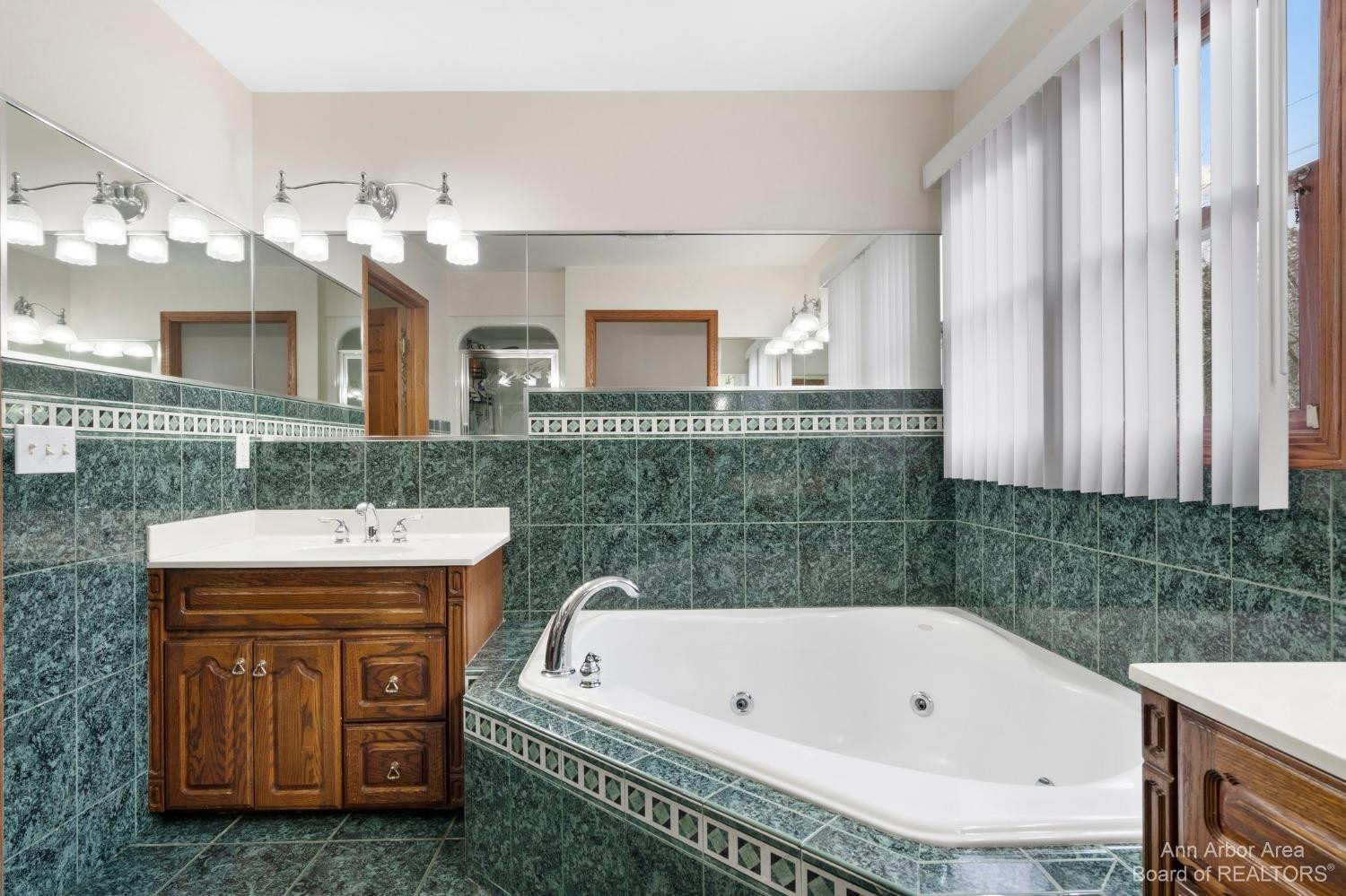 570 North Maple Road Ann Arbor, MI 48103 - Photo 23 of 58 Photo 23