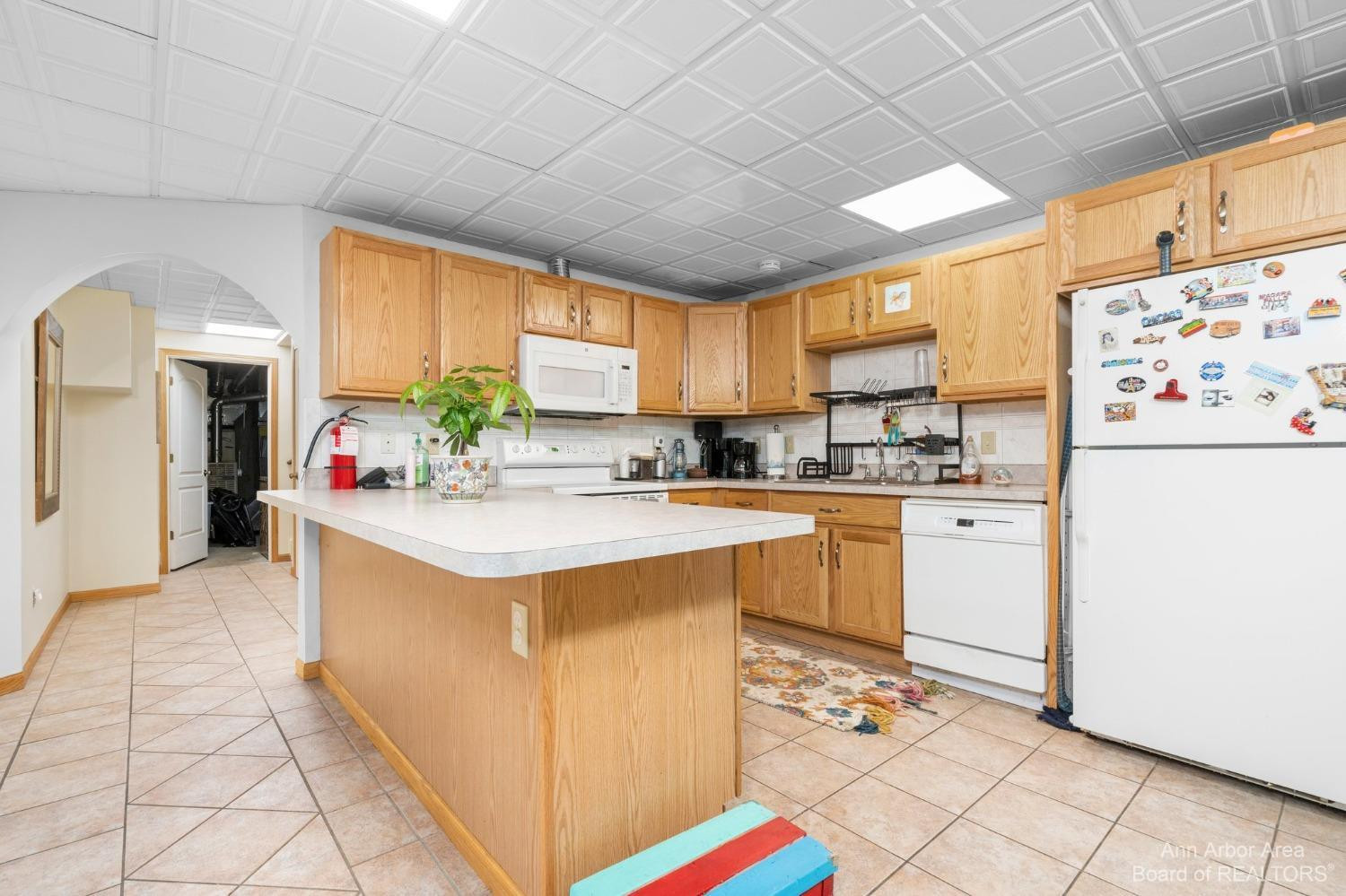 570 North Maple Road Ann Arbor, MI 48103 - Photo 37 of 58 Photo 37