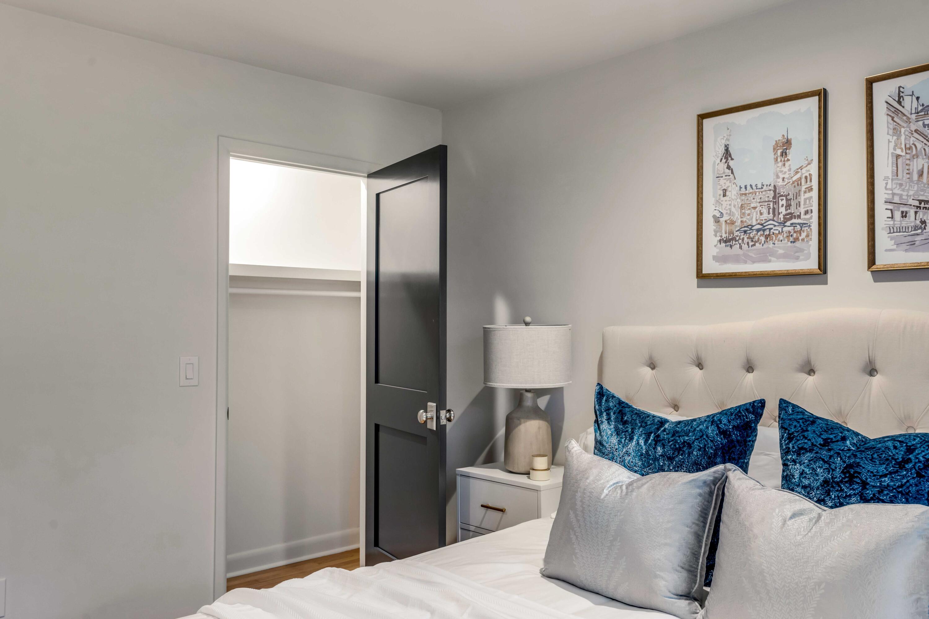 7 Logan Street, Unit F Charleston, SC 29401 - Photo 15 of 26 Primary Bedroom