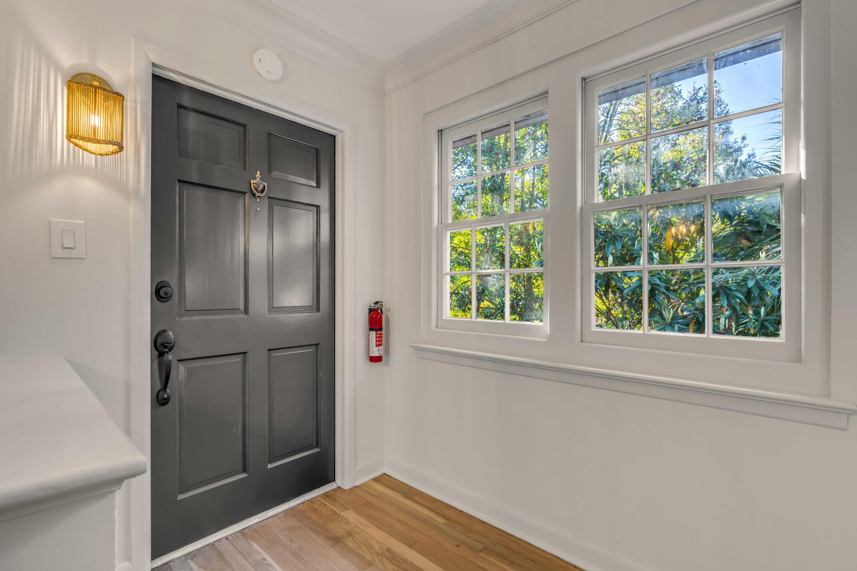 7 Logan Street, Unit F Charleston, SC 29401 - Photo 22 of 26 Entry