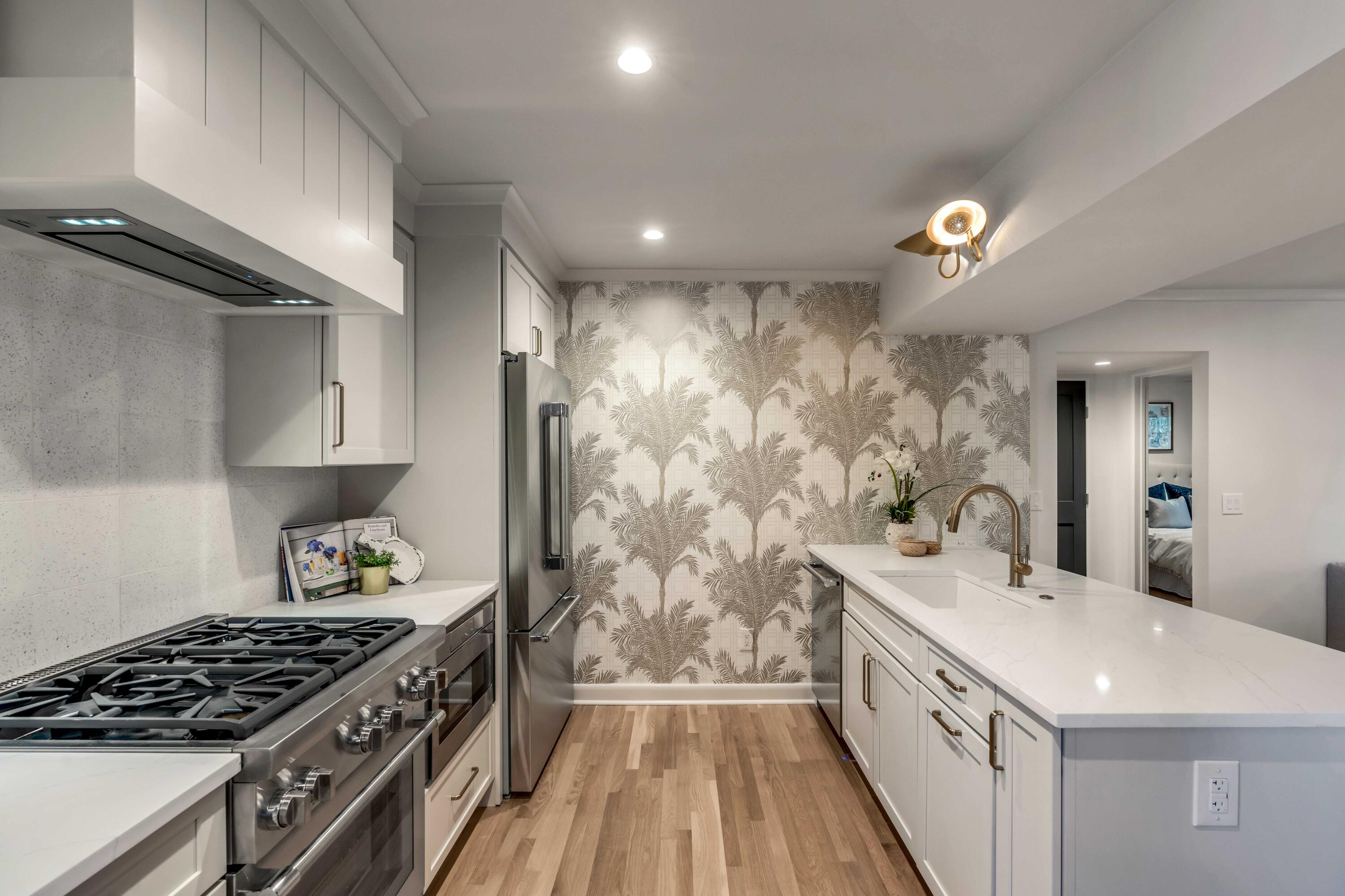 7 Logan Street, Unit F Charleston, SC 29401 - Photo 9 of 26 Kitchen