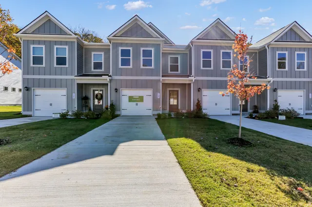 $299,990 | 127 Ironhorse Way, Dickson, TN 37055