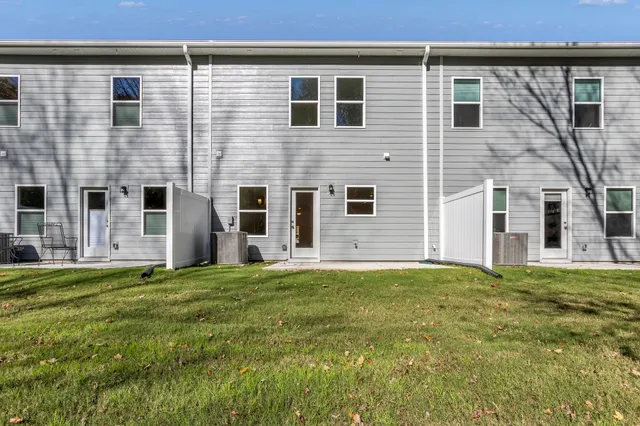 $299,990 | 127 Ironhorse Way, Dickson, TN 37055